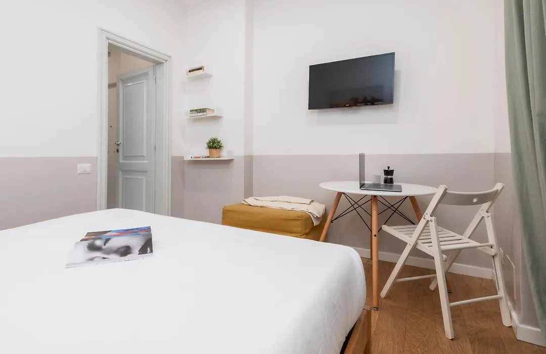 Trevi Fountain Apartment - Zeno 03-1